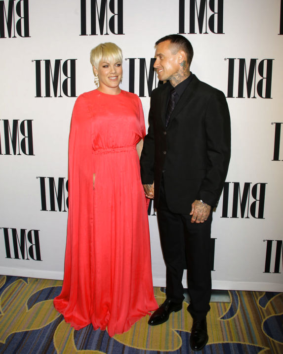 carey hart height