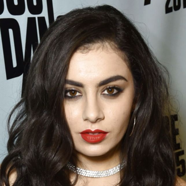 Charli XCX New Haircut