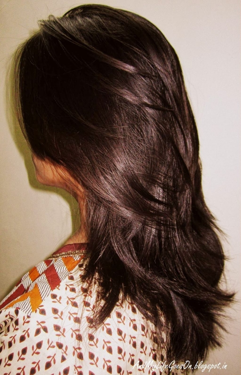 step cutting hairstyle for curly hair – hairstyle of nowdays